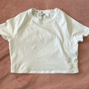 White Basic Short Sleeve Crop Top